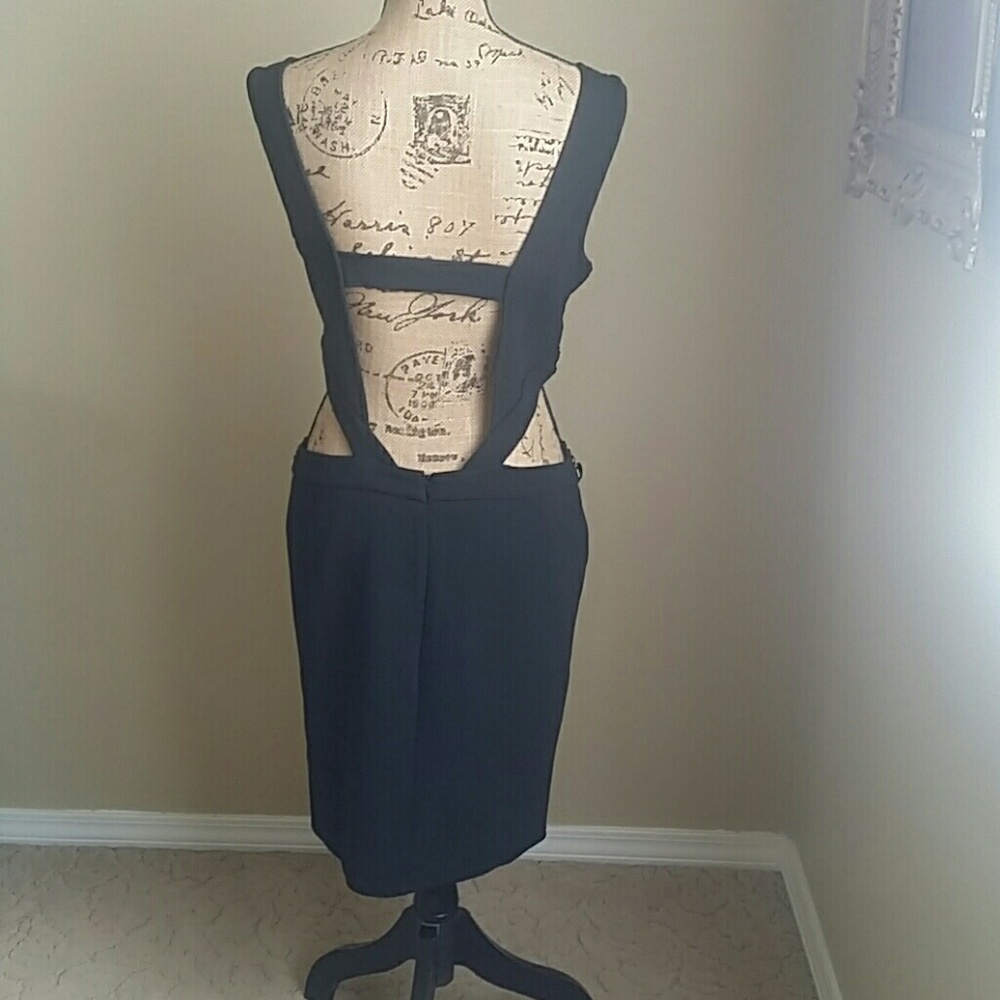 DRESS - Picture 2 of 3
